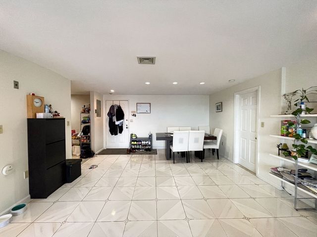 30 Revere Beach Pkwy 802, Medford, MA 02155