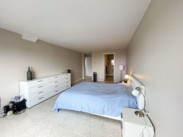 30 Revere Beach Pkwy 802, Medford, MA 02155