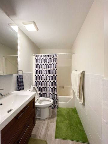 30 Revere Beach Pkwy 802, Medford, MA 02155