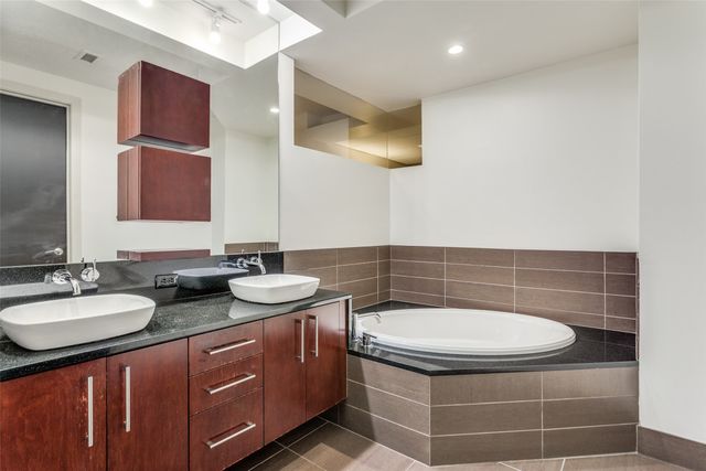 2600 W 7th Street 1329, Fort Worth, TX 76107