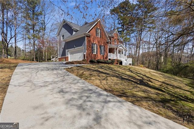 2765 Ivy Springs Court, Buford, GA 30519