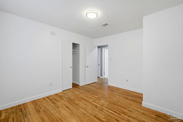 6464 Magnolia St, Milton, FL 32570