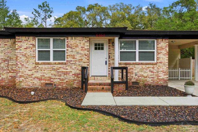 6464 Magnolia St, Milton, FL 32570