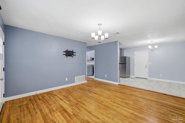 6464 Magnolia St, Milton, FL 32570