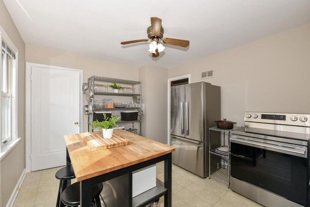 2515 N 71st STREET, Wauwatosa, WI 53213