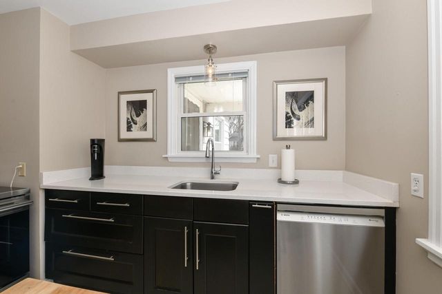 2515 N 71st STREET, Wauwatosa, WI 53213