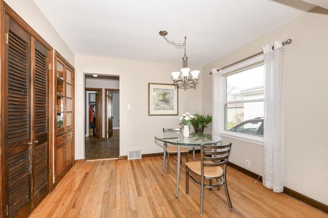 2515 N 71st STREET, Wauwatosa, WI 53213