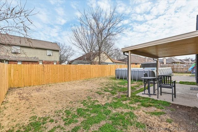 13773 S Oak Place, Glenpool, OK 74033