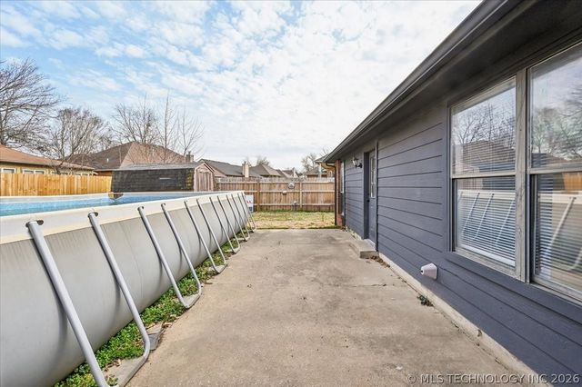 13773 S Oak Place, Glenpool, OK 74033