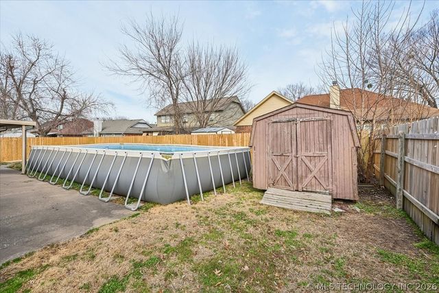 13773 S Oak Place, Glenpool, OK 74033