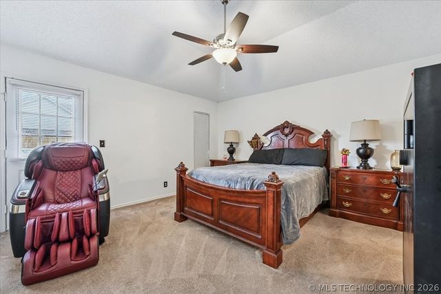 13773 S Oak Place, Glenpool, OK 74033