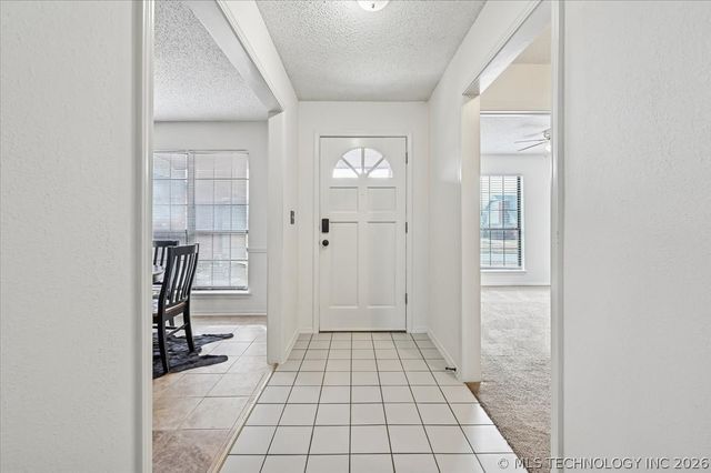 13773 S Oak Place, Glenpool, OK 74033