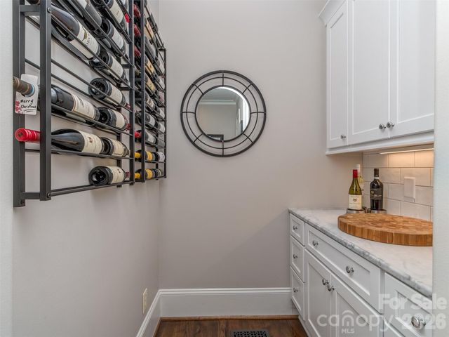 16728 Ashton Oaks Drive, Charlotte, NC 28278
