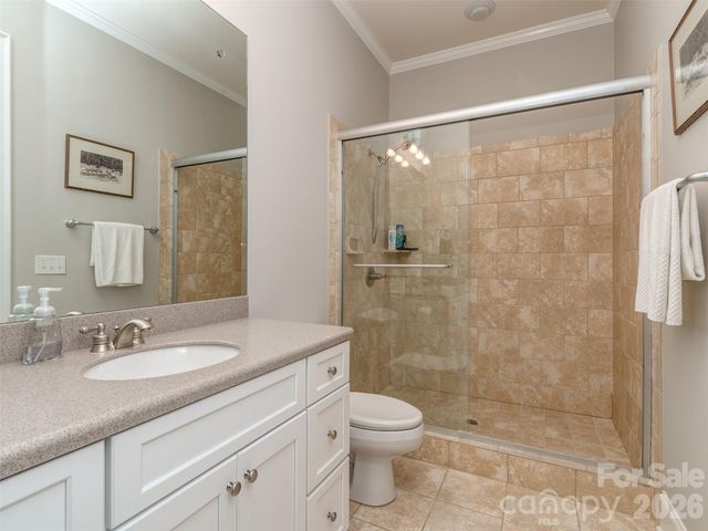 16728 Ashton Oaks Drive, Charlotte, NC 28278