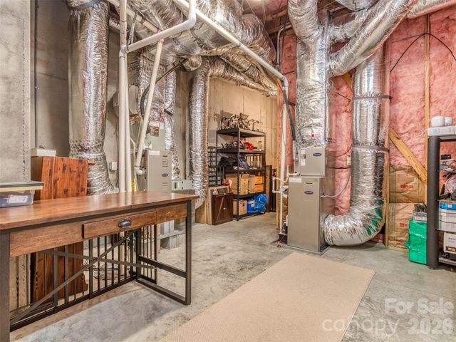 16728 Ashton Oaks Drive, Charlotte, NC 28278