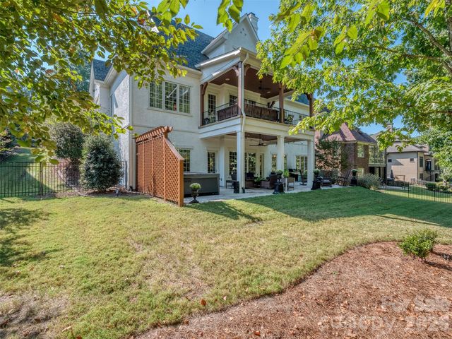 16728 Ashton Oaks Drive, Charlotte, NC 28278
