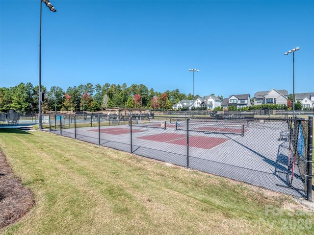 16728 Ashton Oaks Drive, Charlotte, NC 28278