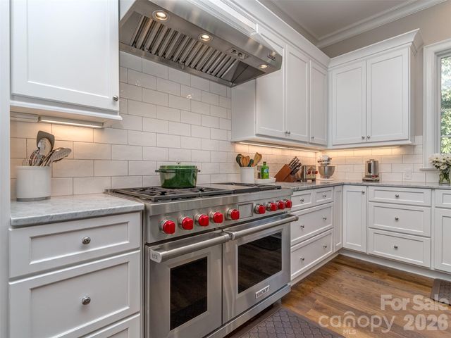 16728 Ashton Oaks Drive, Charlotte, NC 28278