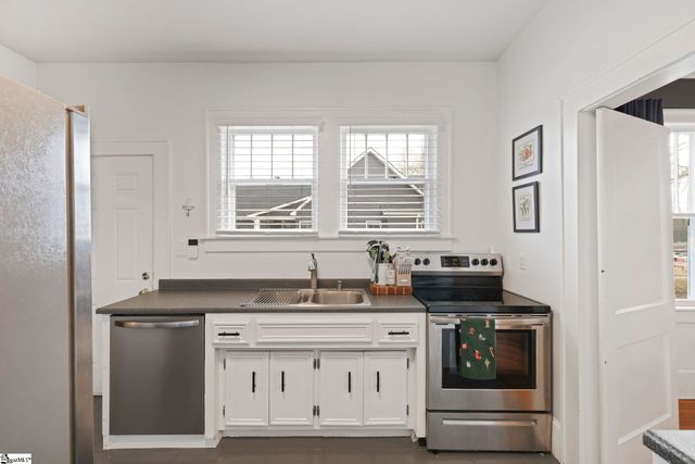 513 NE Main Street, Easley, SC 29640