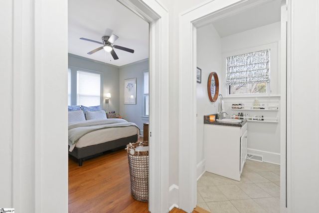 513 NE Main Street, Easley, SC 29640