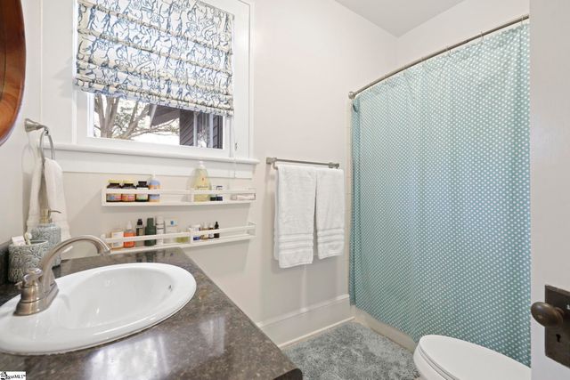 513 NE Main Street, Easley, SC 29640