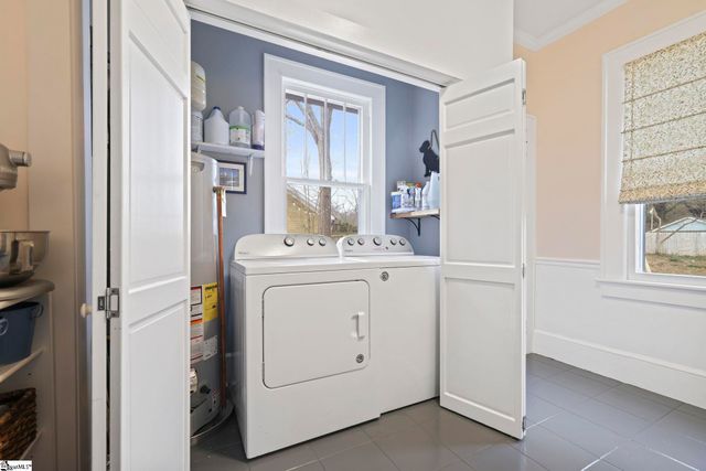 513 NE Main Street, Easley, SC 29640