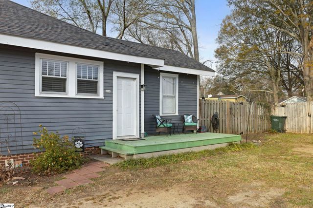 513 NE Main Street, Easley, SC 29640