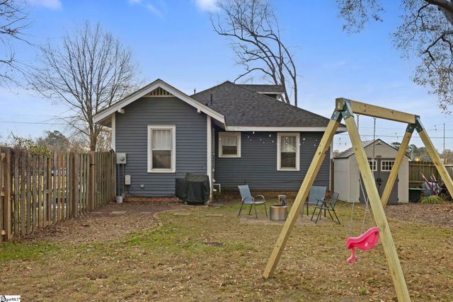 513 NE Main Street, Easley, SC 29640