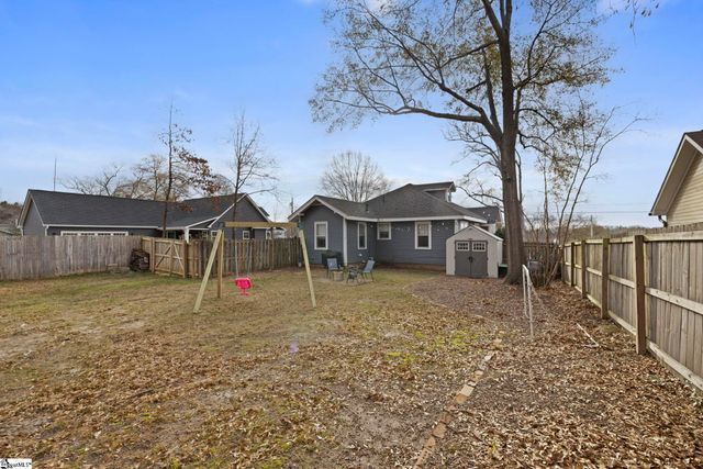 513 NE Main Street, Easley, SC 29640