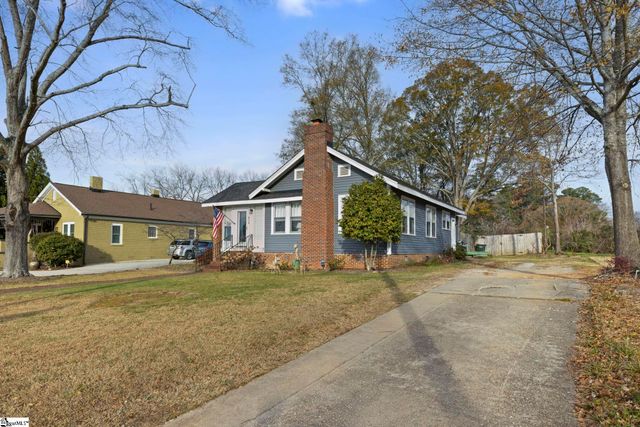 513 NE Main Street, Easley, SC 29640