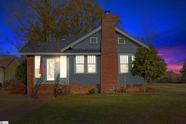 513 NE Main Street, Easley, SC 29640