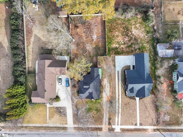 513 NE Main Street, Easley, SC 29640