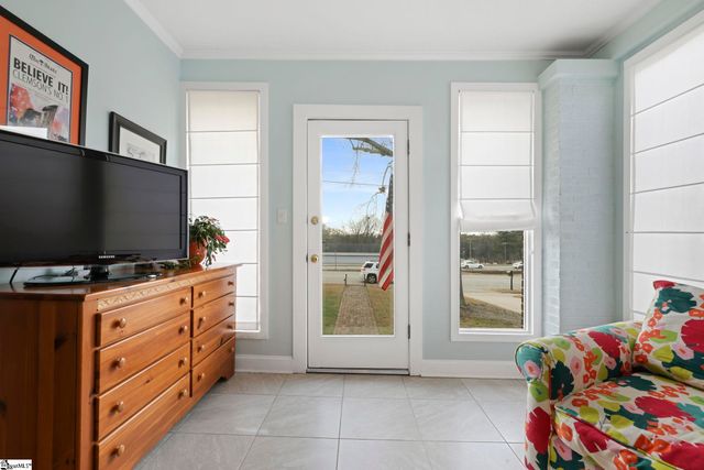 513 NE Main Street, Easley, SC 29640