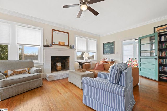 513 NE Main Street, Easley, SC 29640