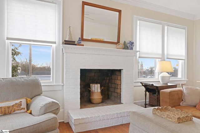 513 NE Main Street, Easley, SC 29640