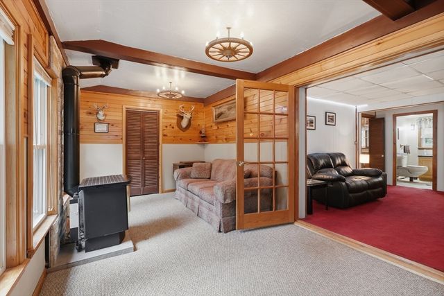 33 Rolling Ln, Hudson, MA 01749