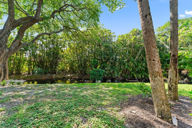 1605 S Us Hwy 1 E104, Jupiter, FL 33477