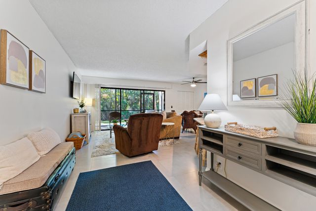 1605 S Us Hwy 1 E104, Jupiter, FL 33477