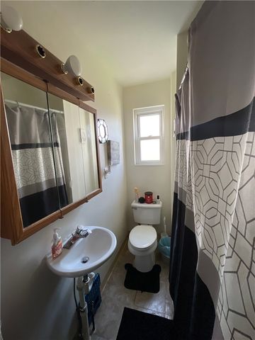 321 E 18th Ave, Homestead, PA 15120