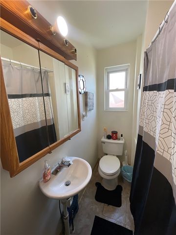 321 E 18th Ave, Homestead, PA 15120