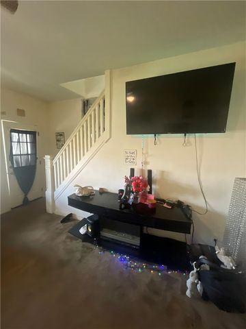 321 E 18th Ave, Homestead, PA 15120