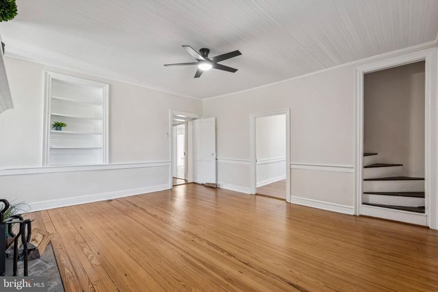 20596 AIRMONT RD, Bluemont, VA 20135