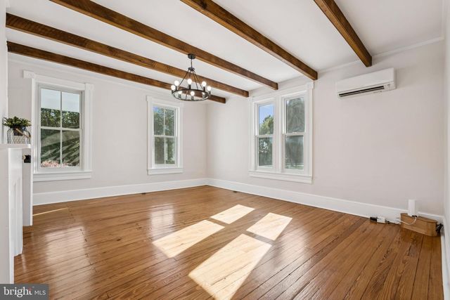 20596 AIRMONT RD, Bluemont, VA 20135