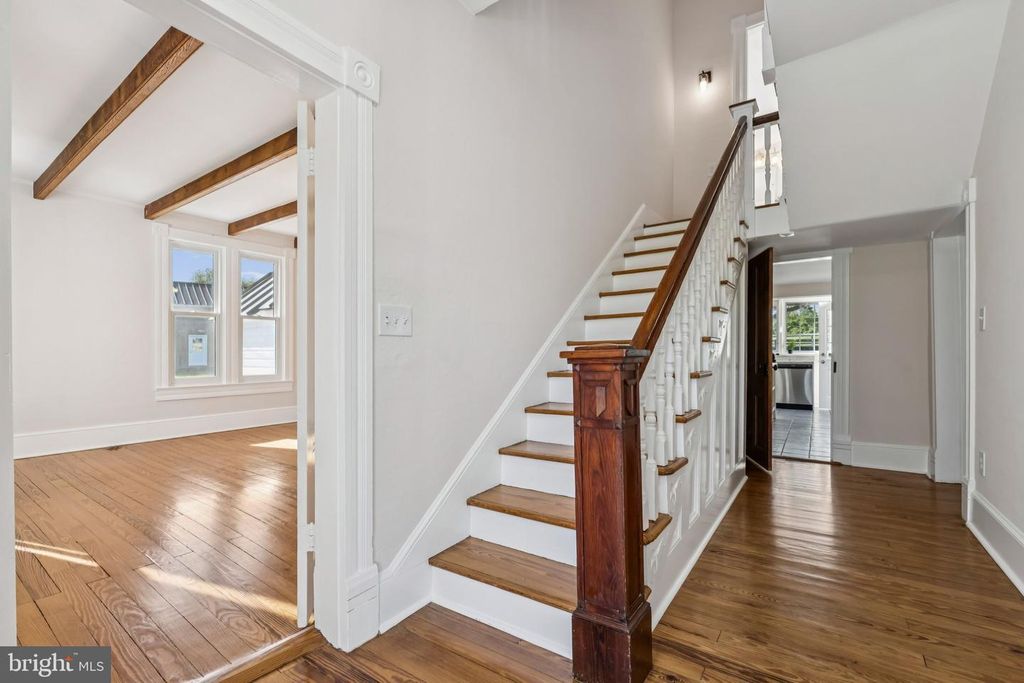 20596 AIRMONT RD, Bluemont, VA 20135