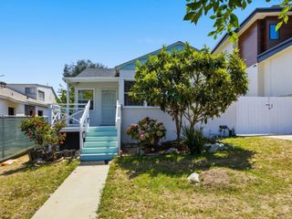422 S Juanita Avenue, Redondo Beach, CA 90277