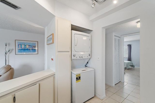 1605 S Us Highway 1 C401, Jupiter, FL 33477