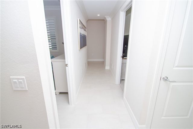 232 Indies DR E 101, Naples, FL 34114