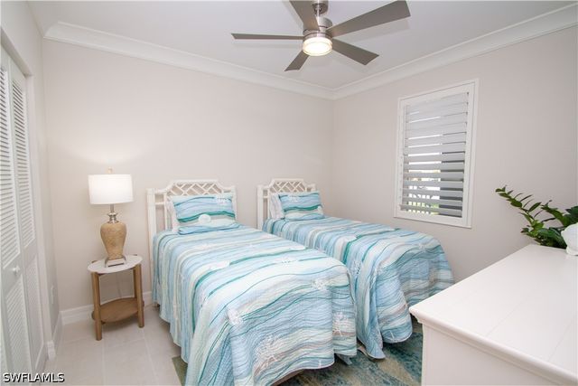 232 Indies DR E 101, Naples, FL 34114