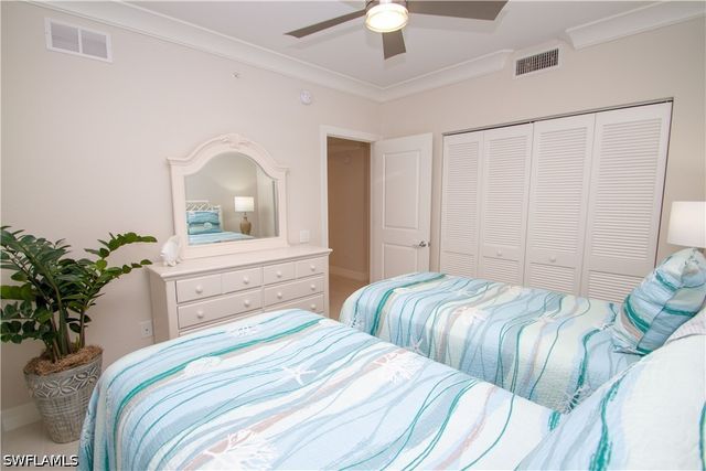 232 Indies DR E 101, Naples, FL 34114