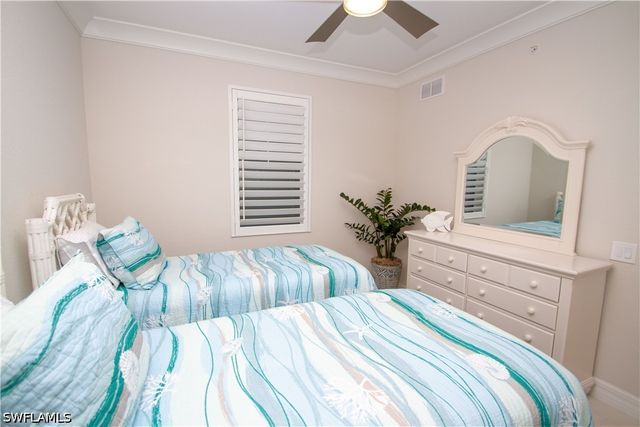 232 Indies DR E 101, Naples, FL 34114